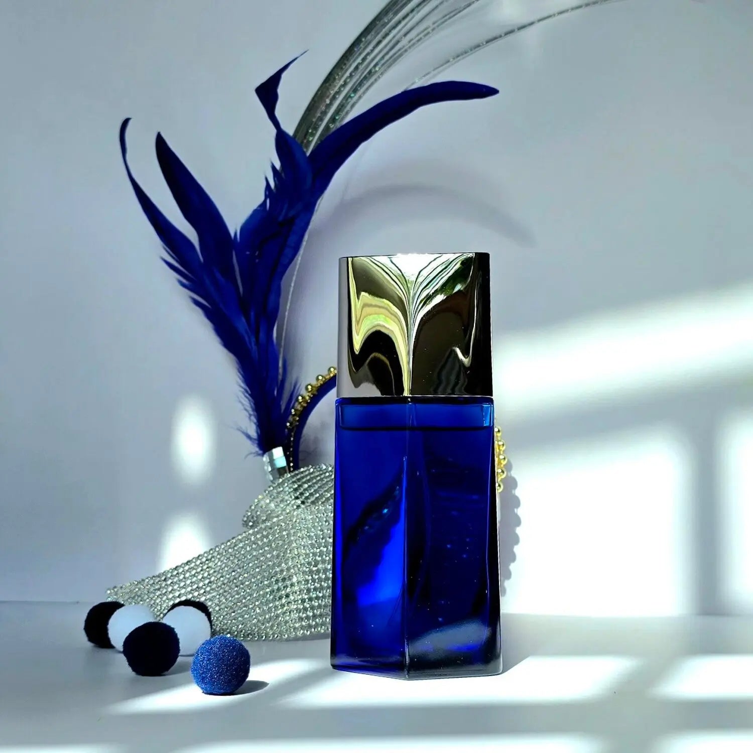 Issey Miyake L'Eau Bleue d'Issey Pour Homme Eau de Toilette Bottle
